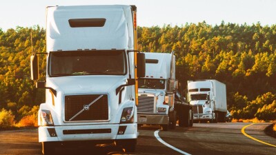 Очереди из фур на границе с Кыргызстаном сократились