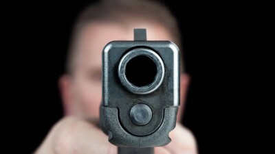 В жителя Экибастуза выстрелили прямо на улице. Один из подозреваемых на свободе