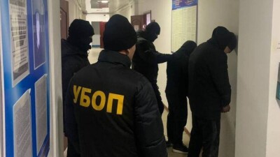 В Шымкенте и Павлодаре поймали две молодёжные группировки вымогателей