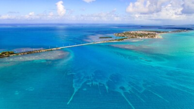 Вода в океане вокруг Флориды стала аномально тёплой, как в джакузи