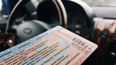 Мошенники в соцсетях предлагают купить водительские права за 50 тысяч тенге
