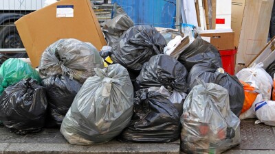 Увеличить тариф на вывоз мусора в 10 раз предложили в Казахстане
