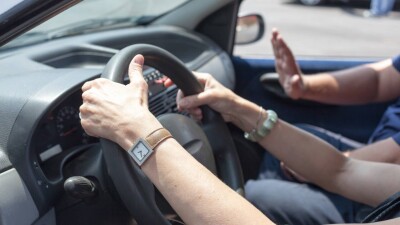 Антикор: За три года в Казахстане незаконно выдали 60 тысяч водительских удостоверений