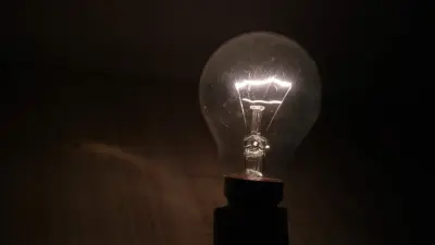 Без холодильника и кондиционера в жару: в одном из районов Алматы отключили свет 