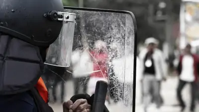 Протесты лицеистов во Франции пошли на спад. К ним присоединилась Грета Тунберг