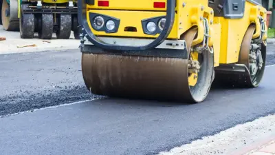 На каких дорогах Казахстана уложили "суперасфальт"