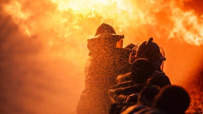 Более 60 человек погибло в результате пожара в пятиэтажном здании в Йоханнесбурге