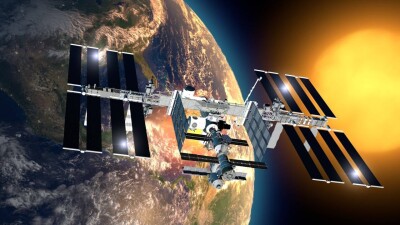 Утечка охлаждающей жидкости помешала выходу российских космонавтов с МКС в открытый космос
