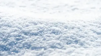 Снегопады, метели и гололёд ожидаются в Казахстане