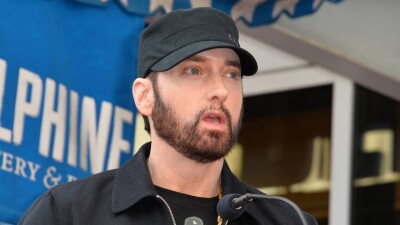 Эминем запретил использовать свою музыку в предвыборной кампании кандидату в президенты США