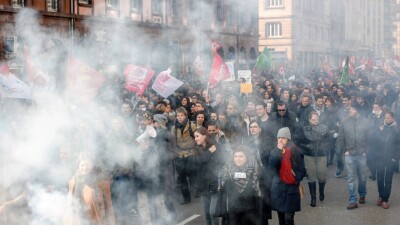 Во Франции началась общенациональная забастовка из-за низких зарплат и роста цен