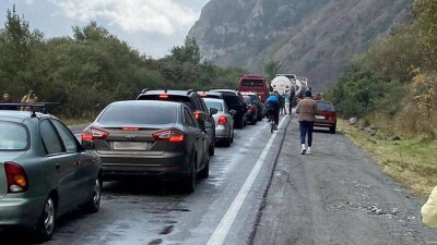 В Госдуме РФ предложили конфисковывать брошенные авто уехавших из страны россиян