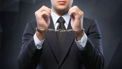 Подозреваемого в уклонении от налогов на сотни миллионов тенге экстрадировали из ОАЭ в Казахстан