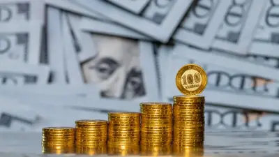 Курс доллара к тенге упал, а цены в магазинах – нет. Почему так происходит