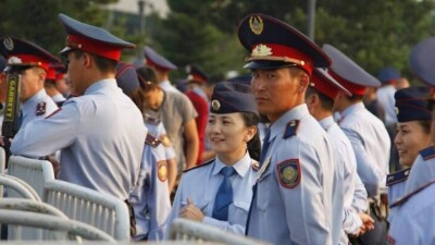 В Казахстане полицию перевели на усиленный вариант службы