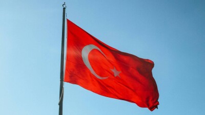 Оппозиция лидирует на муниципальных выборах в Турции