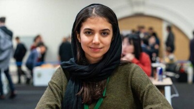 "При содействии полиции Казахстана". К иранской шахматистке, снявшей хиджаб в Алматы, приставили охрану