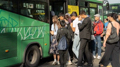 "Хотя бы 180 тенге". Автопарки Алматы считают предложенное увеличение тарифа на проезд недостаточным