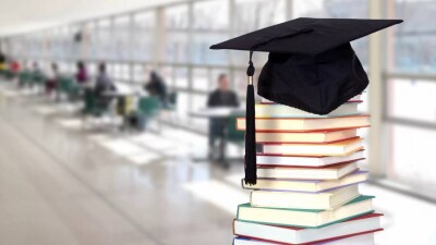 Присуждение образовательных грантов в онлайн-режиме недоступно в Казахстане