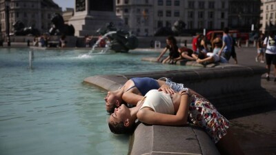 На Великобританию надвигается новая волна экстремальной жары