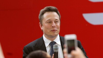 SpaceX обвинили в незаконном увольнении работников, критикующих Илона Маска