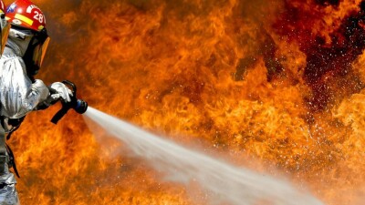 Пожар в ЗКО: дети выпрыгивали из окна многоэтажного дома