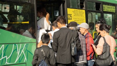 "Это недоразумение". Эксперты оценили предложенное повышение тарифа на проезд в автобусах Алматы