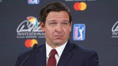 Неудачный старт: Рон Десантис официально вступил в гонку за пост президента США