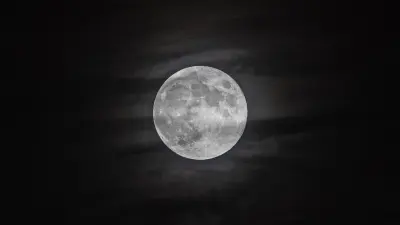 Будет ли видно в Казахстане самую яркую и большую Луну года