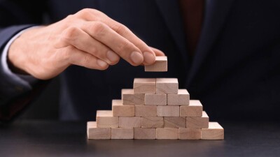 Астанинский филиал фармацевтической финпирамиды завладел 168,5 млн тенге вкладчиков