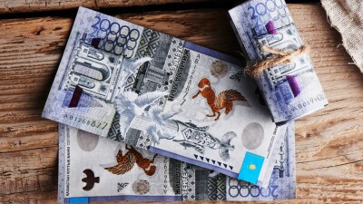 16 млн тенге выманил у жительницы Тараза аферист, выдав себя за сотрудника КНБ