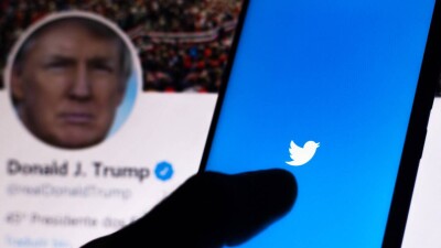 Илон Маск восстановил аккаунт Трампа в Twitter