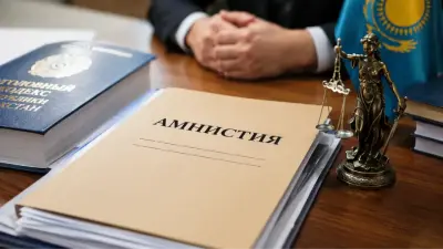 Мошенников, обманувших замакима на 2,5 млн тенге, освободили от наказания в Караганде