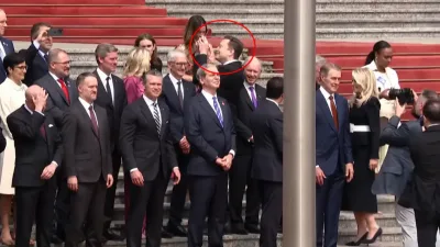 Гримасы Маска, тёплое рукопожатие Трампа и Си: чем запомнился визит президента США в Китай