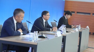 Досаев: Подрядчики сорвали сдачу в эксплуатацию 41 дома в Турксибском районе