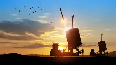 Взрывы в Дубае, Катаре и Бахрейне: Иран запустил новую волну ракет по Израилю и странам Персидского залива