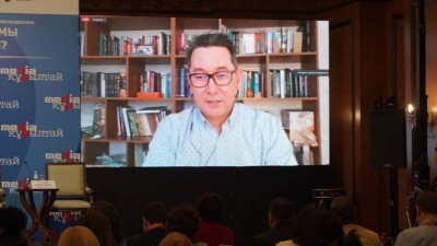 Лауреатом премии Михаила Дорофеева стал журналист Лукпан Ахмедьяров