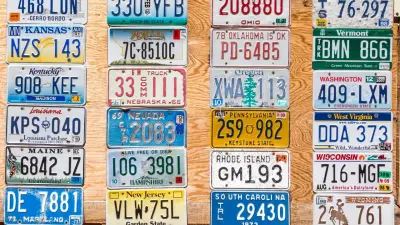 Казахстанцам объяснили, кто может ездить на авто с китайскими номерами