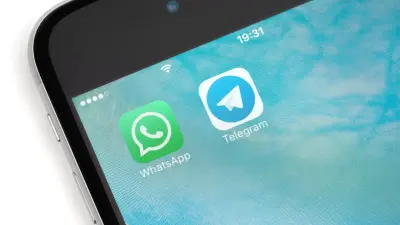 В Минцифры опровергли слухи о запрете WhatsApp и Telegram в Казахстане