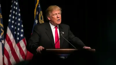 Трамп выложил ИИ-картинку в образе Иисуса после конфликта с папой римским