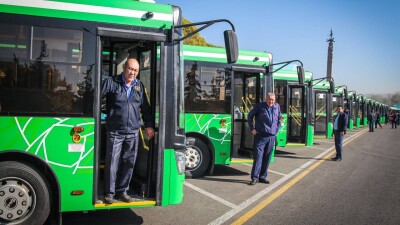 В столице увеличат количество автобусов на семи городских маршрутах по выходным