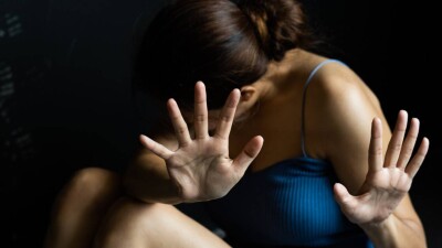 Борьба с бытовым насилием и харассментом: что предлагают сенаторы