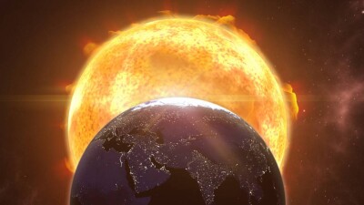 Высокая вероятность полярных сияний: облака солнечной плазмы достигнут Земли