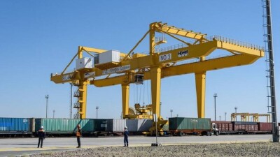 Приостановку движения поездов на китайско-казахстанской границе продлят из-за заторов