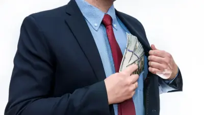 Глава сельхозхолдинга получил срок за махинации с кредитами на миллиарды тенге и землёй пайщиков