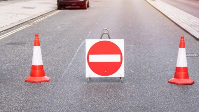 Движение временно ограничат на участке проспекта Абая в Алматы