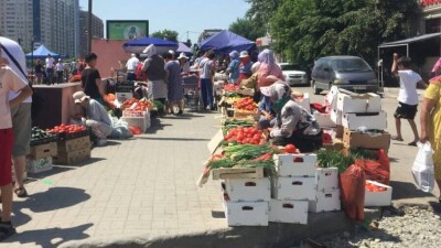 Закрывать стихийные базары сможет полиция Алматы в конце августа