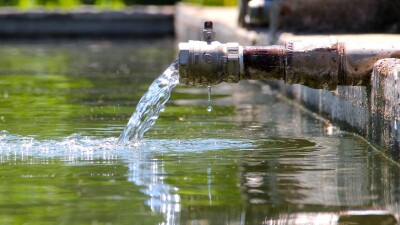 "Жизнь очень непредсказуема". Петиция о городском водоканале разделила шымкентцев на два лагеря