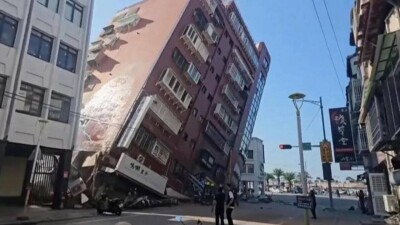 Мощное землетрясение на Тайване: число пострадавших превысило 1000 человек