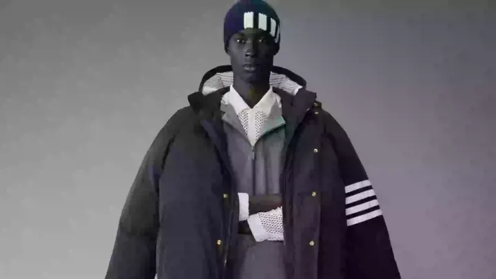 Компания Adidas проиграла суд дизайнеру Тому Брауну. Его обвиняли в плагиате бренда с тремя полосками